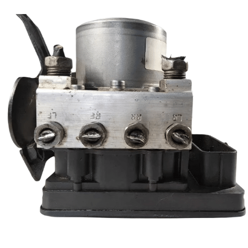 Why Commercial Truck ABS Diagnostics Differ from Passenger Vehicles