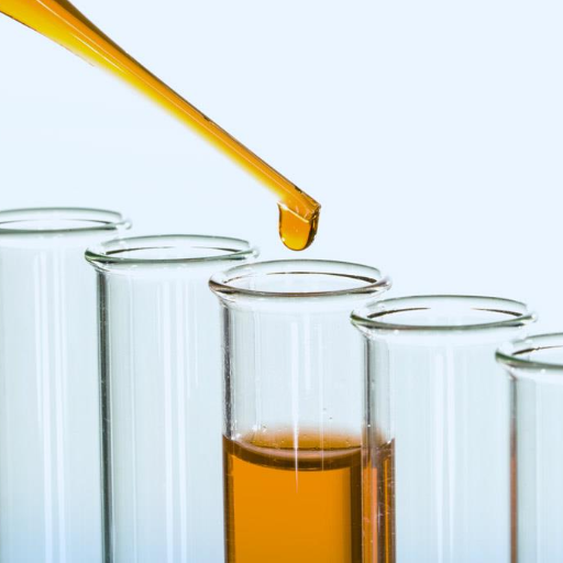 Hydraulic oil sampling from a fitted valve: collection steps